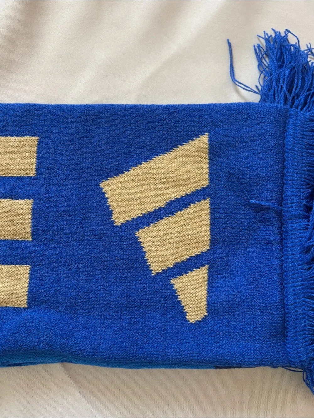 Adidas 2026 FIGC Italy National Team Scarf – One Size (NWT)